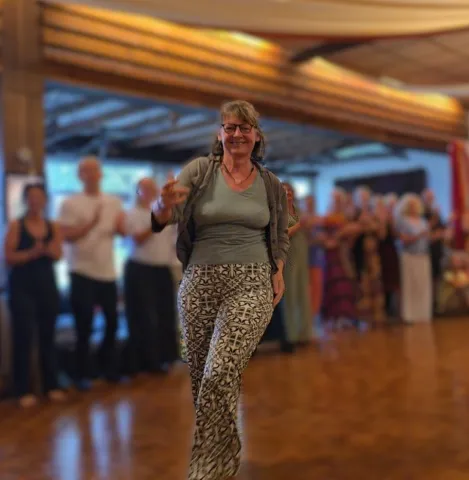 docente Marieke tijdens een loop oefening